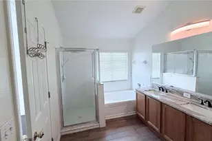 31205 Bridgegate Dr, Wesley Chapel, FL 33545 - Photo 14