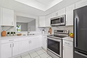 6314 Newtown Cir, Tampa, FL 33615 - Photo 6