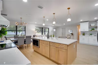 2239 68th Avenue N, Saint Petersburg, FL 33702 - Photo 12