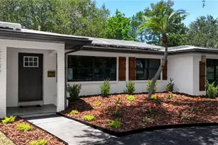 2239 68th Ave N, Saint Petersburg, FL 33702 - Photo 2