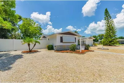 5992 32nd Avenue N, Saint Petersburg, FL 33710 - Photo 40