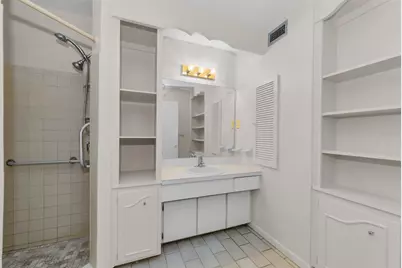 5992 32nd Avenue N, Saint Petersburg, FL 33710 - Photo 24
