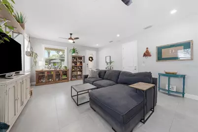 1808 W Cluster Avenue, Tampa, FL 33604 - Photo 6