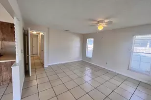 8518 N Lynn Ave, Tampa, FL 33604 - Photo 4