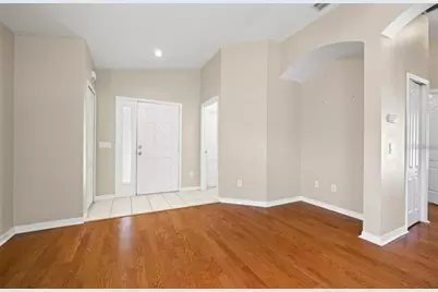 18165 Canal Pointe Street, Tampa, FL 33647 - Photo 6