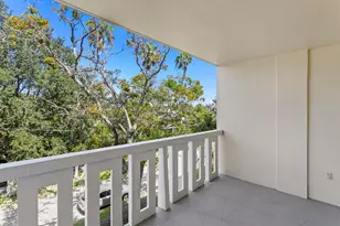 1200 N Shore Dr NE, Saint Petersburg, FL 33701 - Photo 12