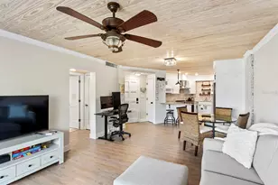 1200 N Shore Dr NE, Saint Petersburg, FL 33701 - Photo 12