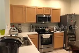 948 Vista Cay Ct, Brandon, FL 33511 - Photo 8