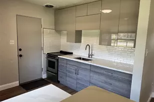 2845 9th Ave N, Saint Petersburg, FL 33713 - Photo 8
