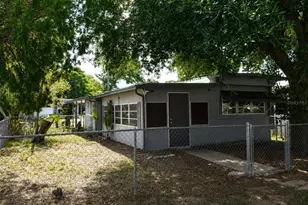 6250 Connecticut St, Zephyrhills, FL 33542 - Photo 1