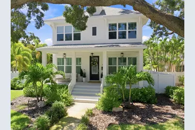312 35th Avenue NE, Saint Petersburg, FL 33704 - Photo 2