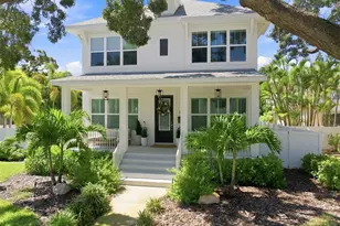 312 35th Ave NE, Saint Petersburg, FL 33704 - Photo 2