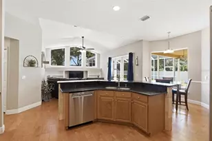 4704 Red Warbler Ln, Valrico, FL 33596 - Photo 16