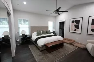 655 12th Ave S, Saint Petersburg, FL 33701 - Photo 10