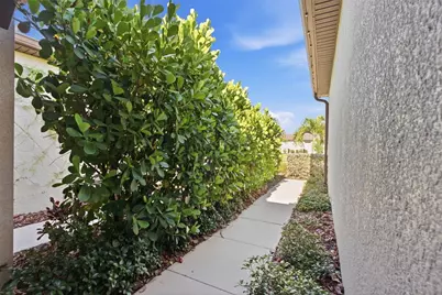 6352 Mooring Line Circle, Apollo Beach, FL 33572 - Photo 6