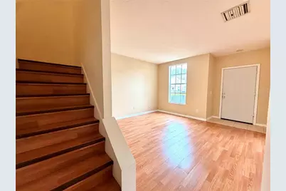 30209 Swinford Lane, Wesley Chapel, FL 33543 - Photo 4