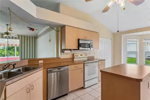 2208 Worthington Greens Dr, Sun City Center, FL 33573 - Photo 60