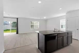32745 Pez Landing Ln, Wesley Chapel, FL 33543 - Photo 10