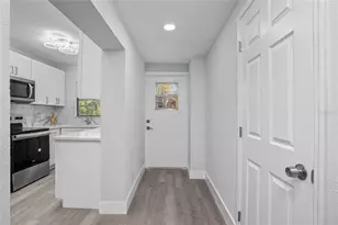 630 180th Ave E, Redington Shores, FL 33708 - Photo 6