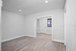 630 180th Ave E, Redington Shores, FL 33708 - Photo 8