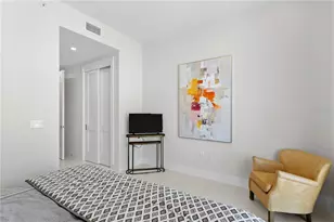 275 1st Ave S, Saint Petersburg, FL 33701 - Photo 32
