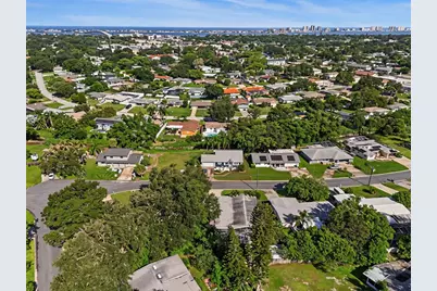 309 Gatewood Drive, Largo, FL 33770 - Photo 48