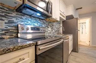 1400 Gandy Blvd N, Saint Petersburg, FL 33702 - Photo 10
