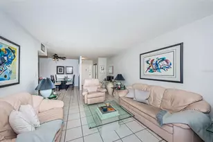 10365 Paradise Blvd, Treasure Island, FL 33706 - Photo 12