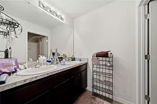 8128 Harwich Port Ln, Gibsonton, FL 33534 - Photo 28