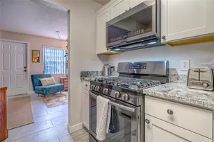 10039 62nd Ave N, Saint Petersburg, FL 33708 - Photo 14