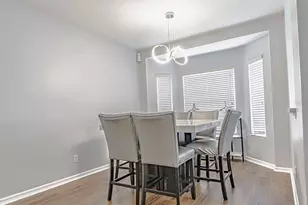 1610 Marsh Wood Dr, Seffner, FL 33584 - Photo 6
