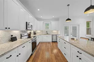 911 E Osborne Ave, Tampa, FL 33603 - Photo 10