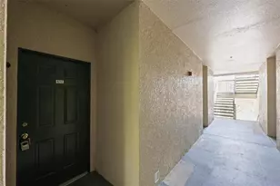 17110 Carrington Park Dr, Tampa, FL 33647 - Photo 22