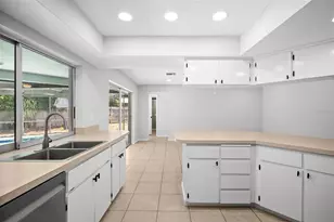 504 Bamboo Ct, Tarpon Springs, FL 34689 - Photo 8