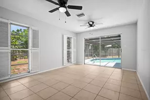 504 Bamboo Ct, Tarpon Springs, FL 34689 - Photo 12