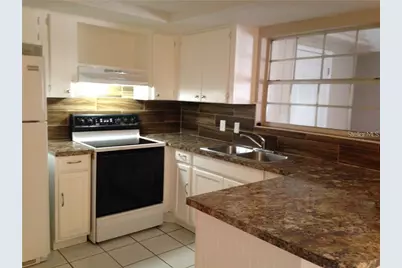 7640 Desoto Court, Tampa, FL 33615 - Photo 8