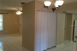 7640 Desoto Ct, Tampa, FL 33615 - Photo 10