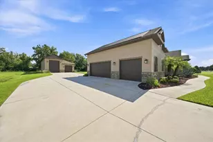 408 Hawk Talon Drive, Lithia, FL 33547 - Photo 50