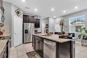 5019 Blue Latan Ln, Tampa, FL 33610 - Photo 6