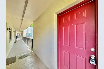 11703 Raintree Village Boulevard #C, Tampa, FL 33617 - Photo 2
