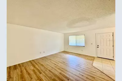 11703 Raintree Village Boulevard #C, Tampa, FL 33617 - Photo 4