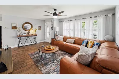 3369 Hunt Club Drive, Clearwater, FL 33761 - Photo 6