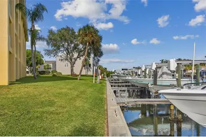 1125 Pinellas Bayway S #302, Tierra Verde, FL 33715 - Photo 44