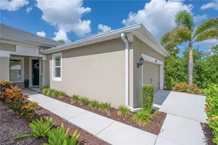 11505 Cambium Crown Dr, Riverview, FL 33569 - Photo 2