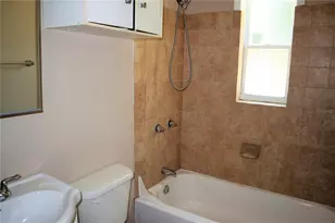 1219 E Frierson Ave, Tampa, FL 33603 - Photo 12
