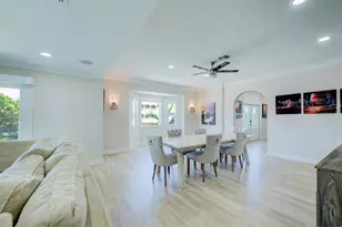 289 8th Ave N, Tierra Verde, FL 33715 - Photo 12