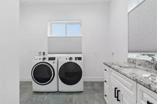 1964 Cedar Dr, Dunedin, FL 34698 - Photo 20