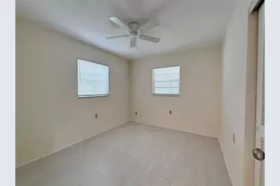 7847 39th Terrace N, Saint Petersburg, FL 33709 - Photo 10
