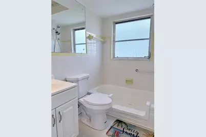 7847 39th Terrace N, Saint Petersburg, FL 33709 - Photo 12