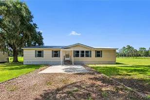 2806 Lawrence Rd, Plant City, FL 33565 - Photo 2